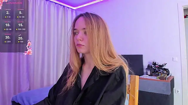 JanetShy online show from October 2025 07:07:01 AM