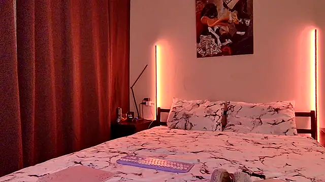 Missss Eva online show from September 2025 08:03:01 PM