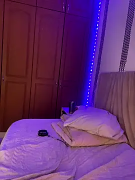 VeronicaSaenzx online show from December 2025 05:41:01 PM