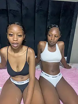 SexyPetitex25 online show from January 2026 06:55:02 PM