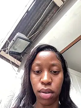 SexyPetitex25 online show from April 2026 12:39:01 PM