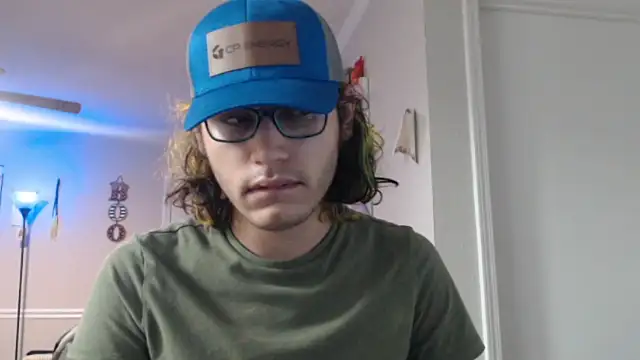 Snapshot of zacthefeetguy chatting on December 2025 03:14:02 AM zacthefeetguy online show from December 2025 03:14:02 AM