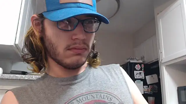 Snapshot of zacthefeetguy chatting on January 2026 08:43:02 PM zacthefeetguy online show from January 2026 08:43:02 PM