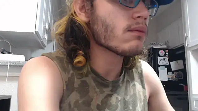 Snapshot of zacthefeetguy chatting on January 2026 03:34:01 AM zacthefeetguy online show from January 2026 03:34:01 AM