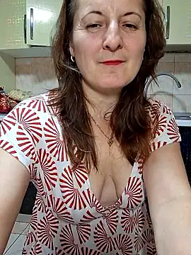 Fluturas2 online show from November 2025 09:59:01 PM