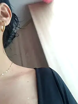 AmberGold- online show from March 2026 07:25:01 PM