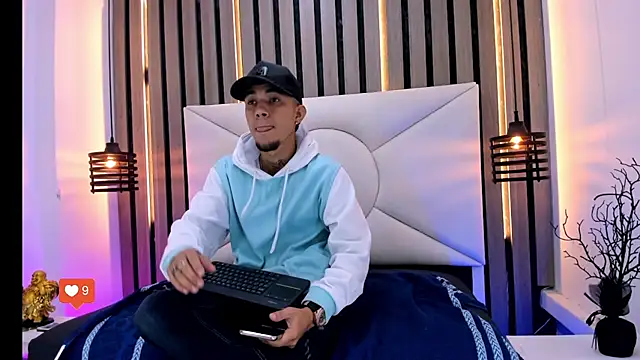 tattoos22 online show from November 2025 01:07:02 PM