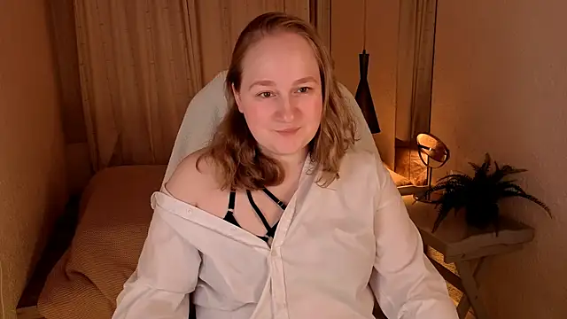 Snapshot of Kitty_Rest_ chatting on May 2026 01:39:02 PM Kitty Rest online show from May 2026 01:39:02 PM