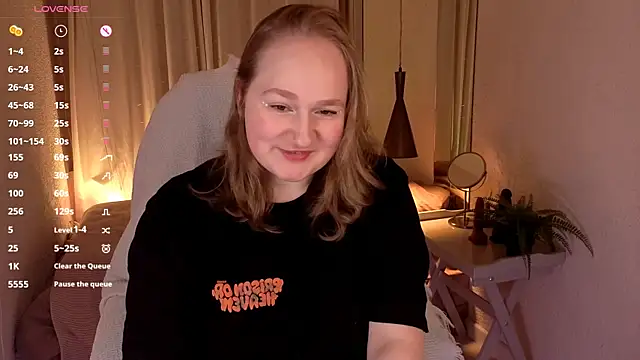 Snapshot of Kitty_Rest_ chatting on May 2026 02:47:02 PM Kitty Rest online show from May 2026 02:47:02 PM