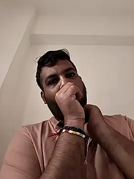 vinay smalldick online show from April 2026 01:19:01 AM