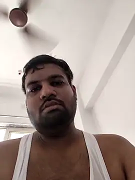 vinay smalldick online show from June 2026 06:08:01 AM