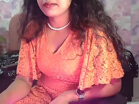 Snapshot of shaalu_sharma chatting on September 2025 06:15:02 AM shaalu sharma online show from September 2025 06:15:02 AM