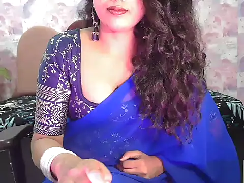 Snapshot of shaalu_sharma chatting on September 2025 09:22:02 AM shaalu sharma online show from September 2025 09:22:02 AM