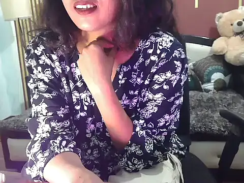 shaalu sharma online show from November 2025 05:51:02 AM