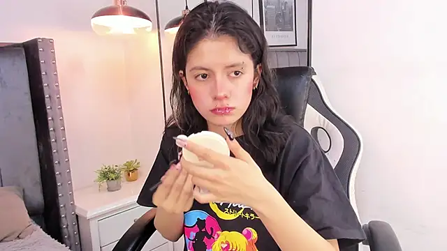 Miyu Komori online show from February 2026 12:45:02 PM