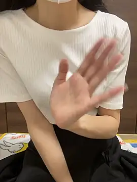 Snapshot of yayoi_jp chatting on June 2026 02:34:02 PM yayoi jp online show from June 2026 02:34:02 PM