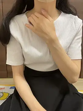 Snapshot of yayoi_jp chatting on June 2026 05:37:02 PM yayoi jp online show from June 2026 05:37:02 PM