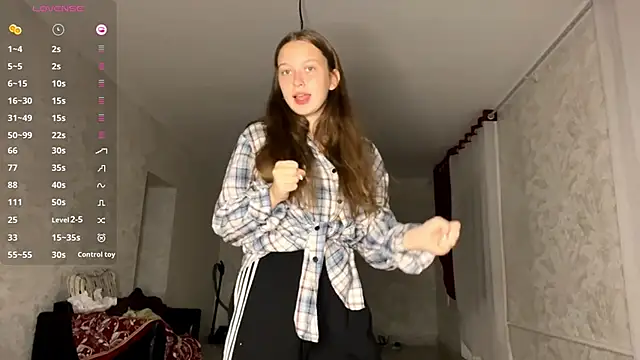 CharlynDini online show from September 2025 03:24:01 PM