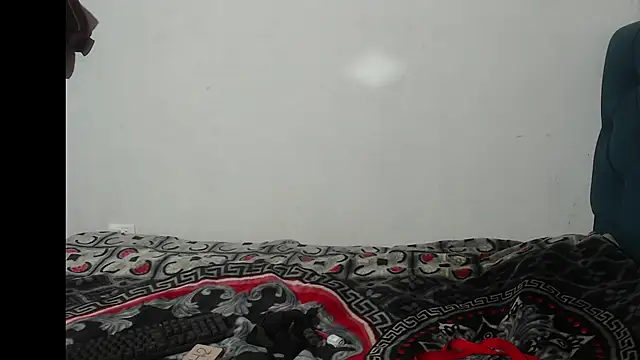 Snapshot of DAVE_NIRAK_RAN chatting on October 2025 04:04:01 PM DAVE NIRAK RAN online show from October 2025 04:04:01 PM