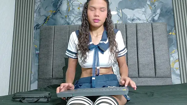 AngelineJolie online show from September 2025 11:22:02 AM