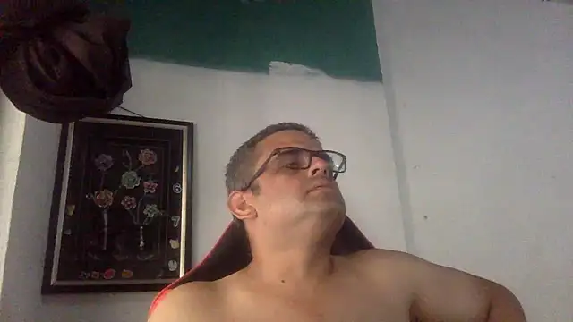 Snapshot of Katracho6969 chatting on June 2026 08:14:02 PM Katracho6969 online show from June 2026 08:14:02 PM