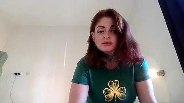 IrishmilfAnna online show from September 2025 04:18:02 PM