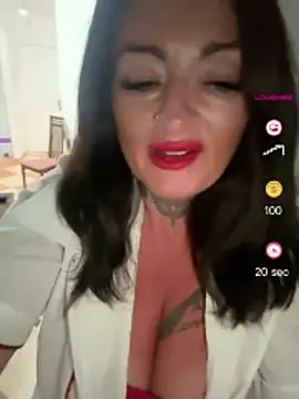 IrishmilfAnna online show from May 2026 07:45:02 PM