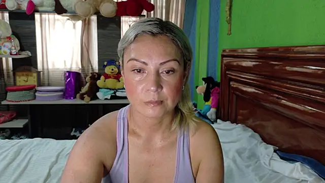  Charlize theron  online show from January 2026 08:58:02 PM