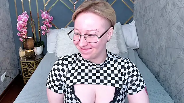 AlexandraGreen online show from March 2026 11:43:01 PM