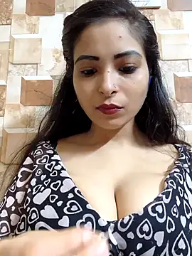 QUEEN-ADITI online show from September 2025 01:44:02 PM