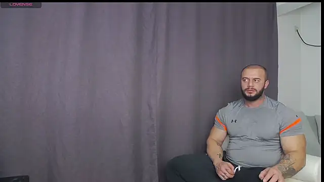 RickyMiami1 online show from November 2025 04:51:01 PM