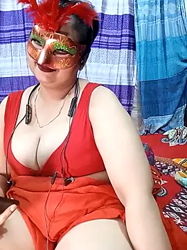 Snapshot of Tanisha-Chy chatting on May 2026 06:02:02 PM Tanisha-Chy online show from May 2026 06:02:02 PM