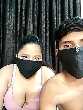 Beautiful couple 70 online show from September 2025 03:45:01 PM