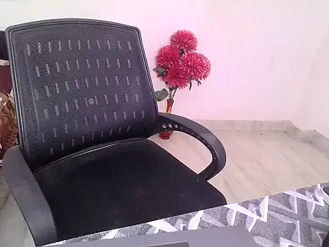 Snapshot of its_siya_ chatting on February 2026 11:02:02 PM its siya online show from February 2026 11:02:02 PM