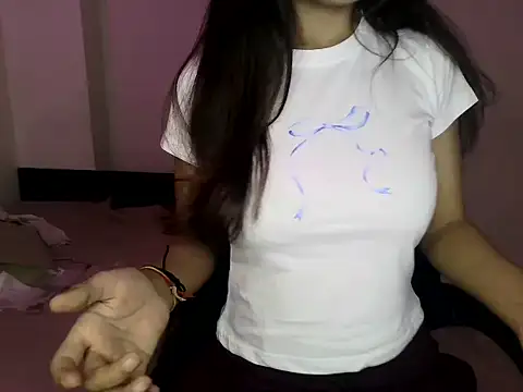 its siya  online show from April 2026 08:02:02 PM