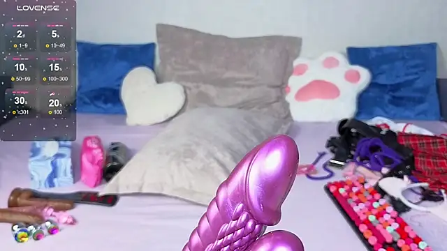 Snapshot of KittySweetness chatting on October 2025 12:49:02 PM KittySweetness online show from October 2025 12:49:02 PM