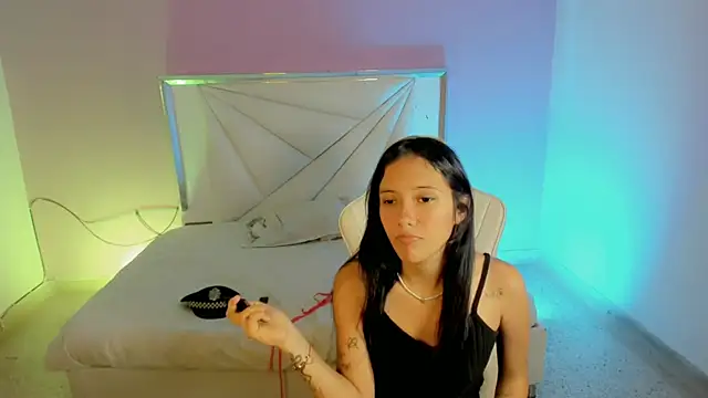 Snapshot of mishel_hott chatting on September 2025 08:20:02 PM mishel hott online show from September 2025 08:20:02 PM