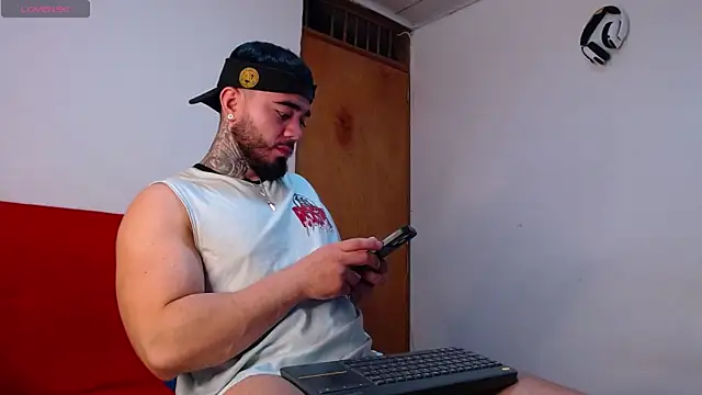 tommyblessd1 online show from December 2025 05:28:01 AM