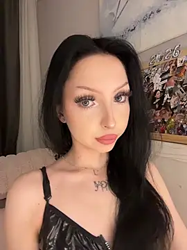 Snapshot of Lina_Thornton_ chatting on May 2026 09:45:02 PM Lina Thornton online show from May 2026 09:45:02 PM