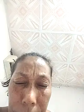 Naomi-Mature online show from September 2025 09:24:01 AM