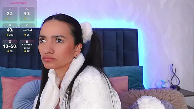 Snapshot of EmilyPrincy chatting on October 2025 04:46:02 AM EmilyPrincy online show from October 2025 04:46:02 AM