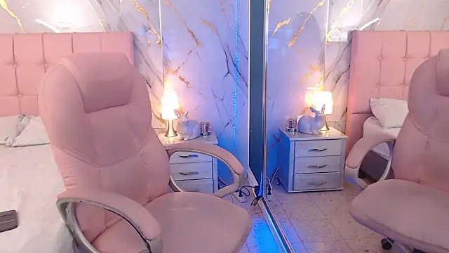 Red kytty6 online show from November 2025 07:46:01 PM