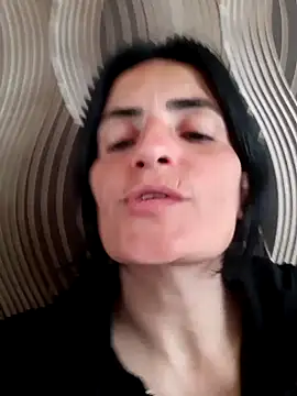 Snapshot of Gecenin_Kralicesi chatting on April 2026 09:56:01 AM Gecenin Kralicesi online show from April 2026 09:56:01 AM