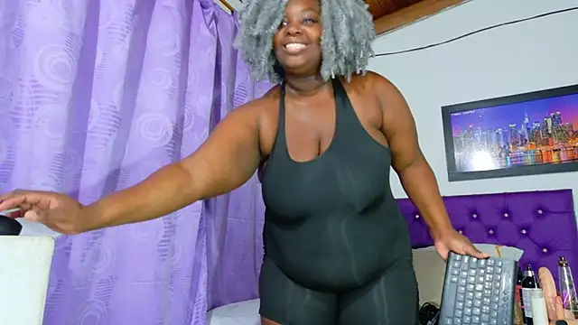Snapshot of ebony_NeighborMoans chatting on July 2026 03:06:02 AM ebony NeighborMoans online show from July 2026 03:06:02 AM