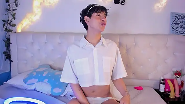 AleAurarashi online show from December 2025 05:58:02 AM