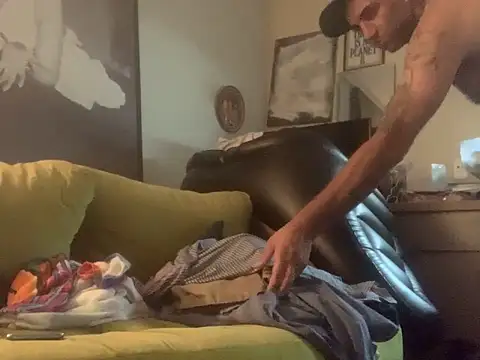 Hothotboyg online show from September 2025 03:06:02 AM