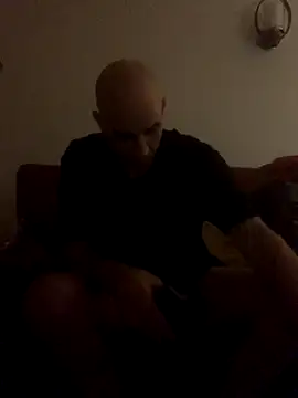 Hothotboyg online show from November 2025 12:50:02 PM