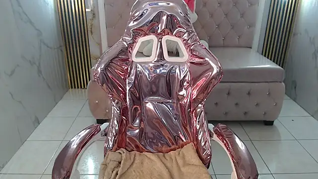 kim lush s online show from October 2025 08:16:02 PM