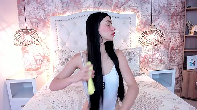 ScarletMore online show from March 2026 01:23:02 PM