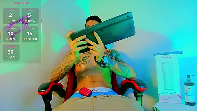 amodeus bael  online show from November 2025 02:44:01 AM